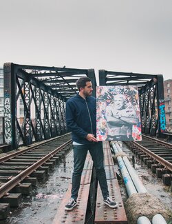 Follow RS Artist on Select