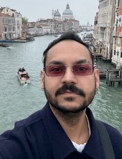 Follow Sumit Mehndiratta on Select