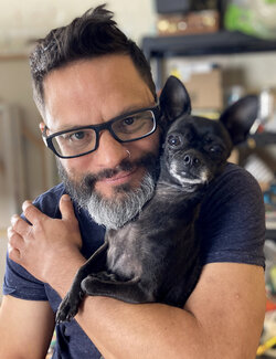 Follow Nestor Toro on Select
