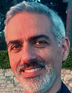Follow Marco Ronga on Select
