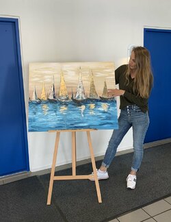 Follow Olya Jonas on Select