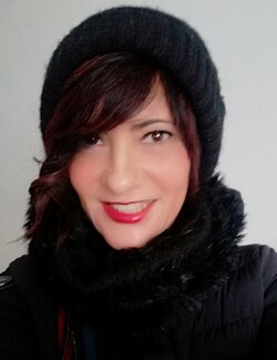 Follow Carla Pistola on Select