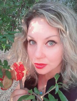 Follow Maria Kireev on Select