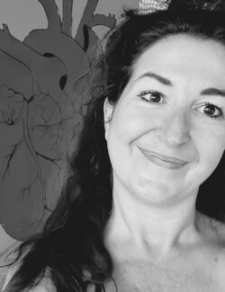 Follow Suzanne Domenech on Select