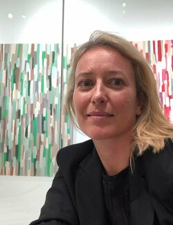 Follow Caroline Montigneaux on Select