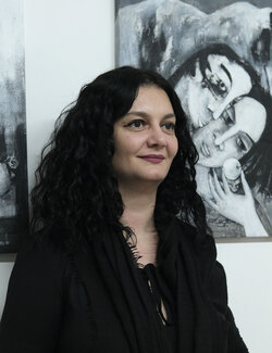 Follow Anna Soghomonyan on Select