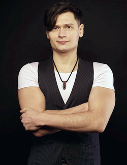 Follow Dmitry Oleyn on Select