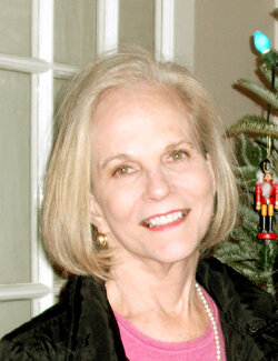 Follow Lynn Mayes on Select