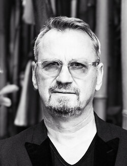 Follow Dietmar Brixy on Select