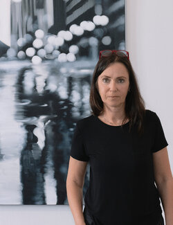 Follow Angela Wichmann on Select