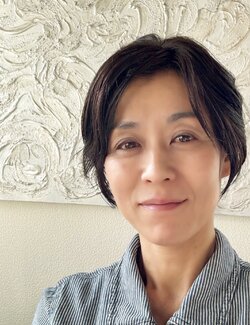 Follow yuko kimura on Select