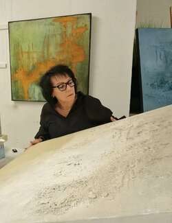 Follow Brigitte Bieri on Select