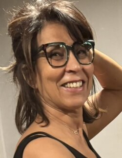 Follow Badia MARTEAU on Select
