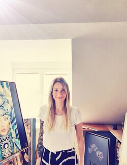 Follow Larissa Sorg on Select