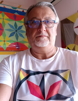 Follow Dino Puglisi on Select
