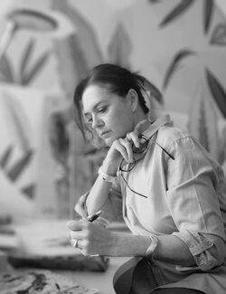 Follow Helene Fiegl on Select