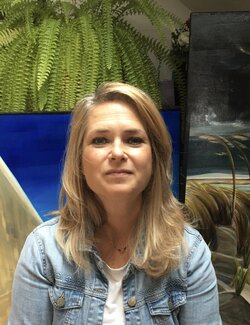 Follow Séverine Gallois on Select
