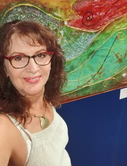 Follow Tatiana Guennewig on Select