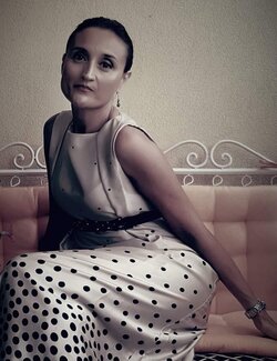 Follow Chiara Poli on Select