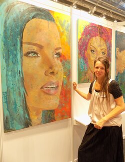 Follow Angelika Hassenpflug on Select