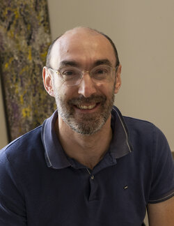 Follow Renaud Angerville-Langlois on Select