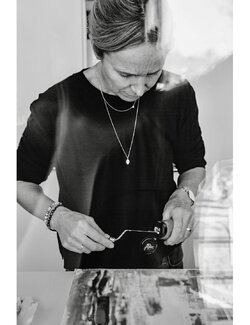 Follow Michaela Hagel on Select