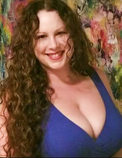 Follow Hiedi Schmitz on Select