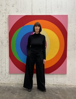Follow Laura Rota on Select