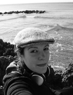 Follow Els Devrieze on Select