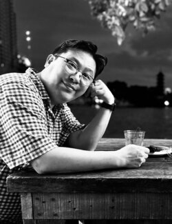 Follow Kim Jun Sung on Select