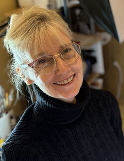 Follow Julie Pace Hoff on Select