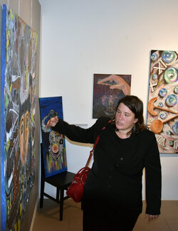 Follow Karina Schiefer on Select