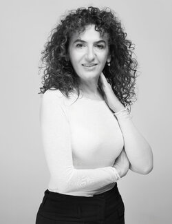 Follow Filomena Reale on Select