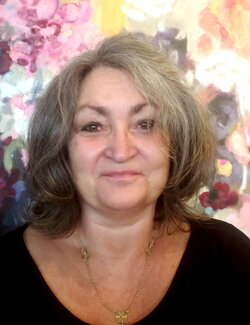 Follow Birgit Huttemann-Holz on Select