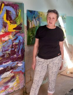 Follow Maritta Weber on Select