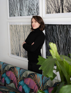 Follow Evi Schartner on Select