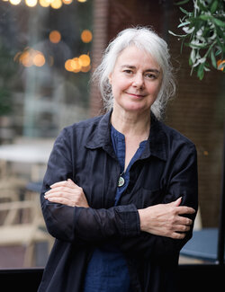 Follow Hazel Thomson on Select