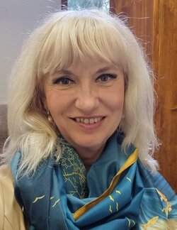 Follow Liliana Georgeta Barna on Select