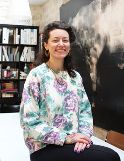 Follow Marie Casaÿs on Select