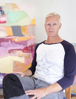 Follow Tommy Lennartsson on Select