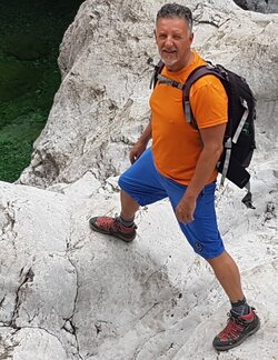 Follow Roberto Depangher on Select