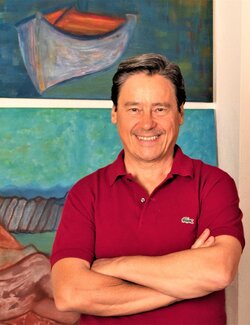 Follow Gustavo de Leon on Select