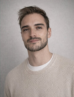 Follow Daniel Heinz on Select