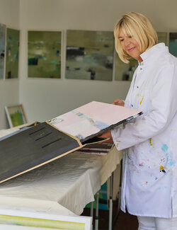 Follow Birgit Theissen-Becker on Select