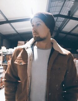 Follow Tim Müller on Select