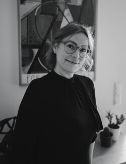 Follow Kristin Gezorreck on Select