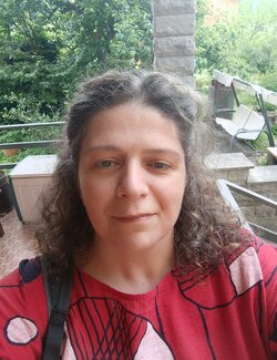 Follow Alice Cappellari on Select