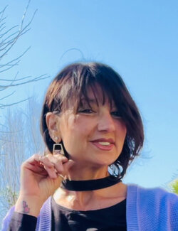 Follow Silvana Vizzini on Select