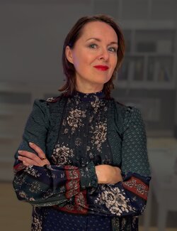 Follow Marta Widowitz on Select