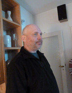 Follow Hjalmar Thelen on Select